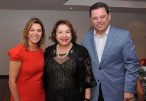 Primeira-dama do Estado de Goiás, Valéria Perillo; presidente do TRT Goiás, desembargadora Elza Silveira, e governador de Goiás, Marconi Perillo