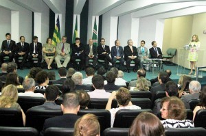 15-12-15-APEG-PGE-GovGO-Leoiran-mini02