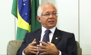 Ministro Brito Pereira
