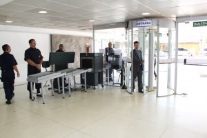 Advogados terão porta giratória preferencial para entrada no Fórum Trabalhista de Goiânia