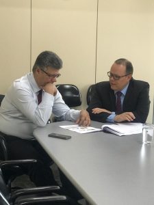 Corregedor analisa dados estatísticos com o diretor de Secretaria, Georges Frederich