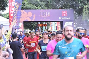 Imagem mostrando largada da corrida TRT de 2018