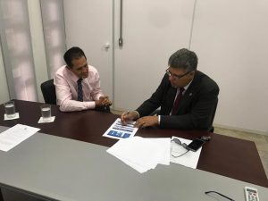 Juiz Cleidimar de Almeida (à esquerda) com o corregedor Daniel Viana