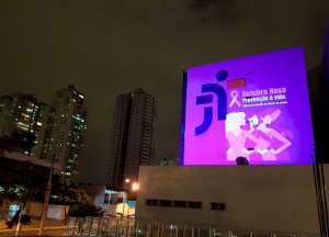 Projeção da campanha outubro rosa