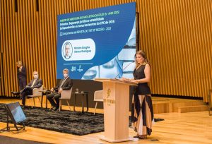   Desembargadora Iara Rios, diretora da Ejud 18