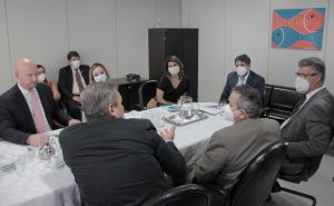 Corregedor-geral e diretores da Ejud em reunião