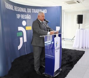 Foto do juiz Eduardo Thon