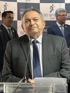 Foto do presidente do TRT-GO, desembargador Geraldo Nascimento