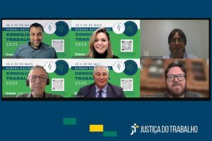 imagem mostra juizes, advogados e partes em print tirado da tela da audiência virtual