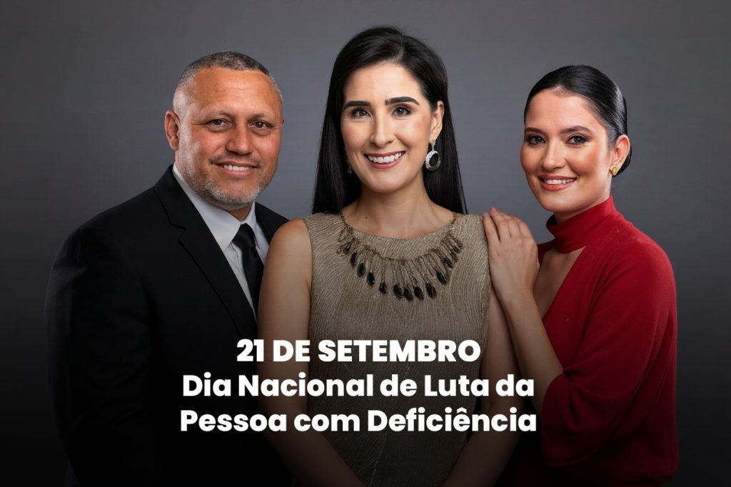 Imagem mostra três servidores com deficiência: Pereira, Monique e Andressa
