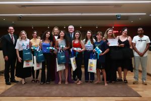 Programa Trabalho, Justiça e Cidadania encerra atividades de 2025 com premiação de alunos e apresentações no TRT-GO