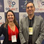 Juiz Platon Neto e servidora Laiza Garcia participaram do evento representando o TRT-GO